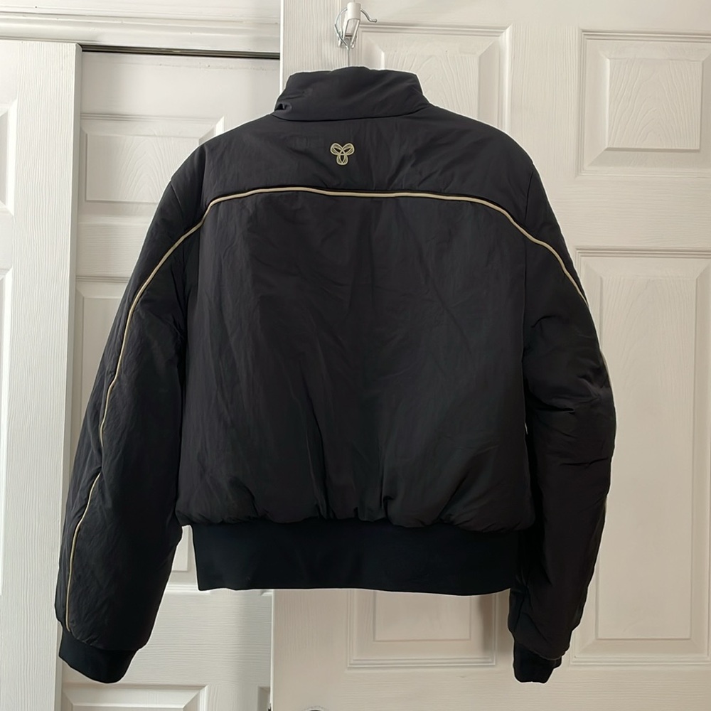NWT Aritzia Golden Nitro Jacket, XL - Picture 3 of 9